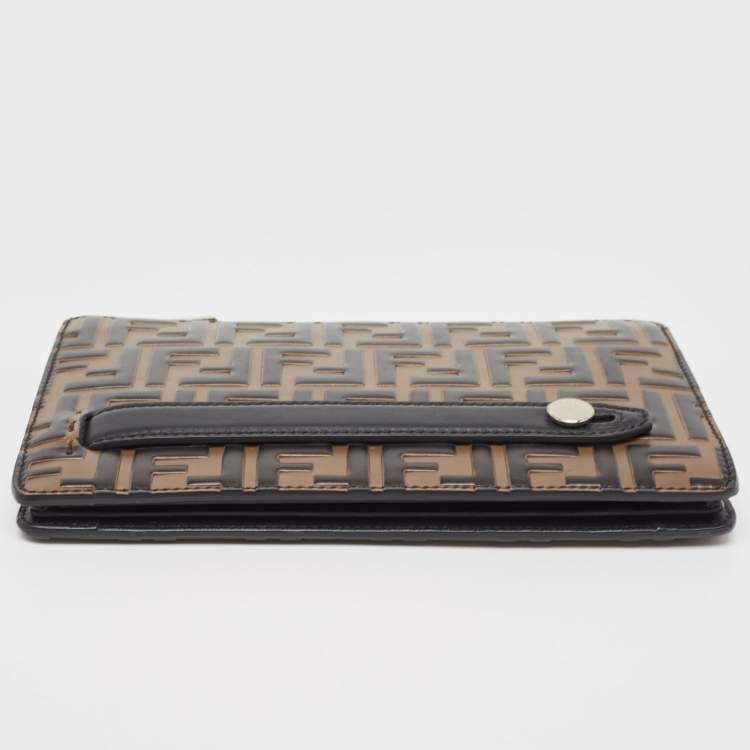 Pre Owned Fendi Black/Tobacco Zucca Embossed Leather Zip Pouch