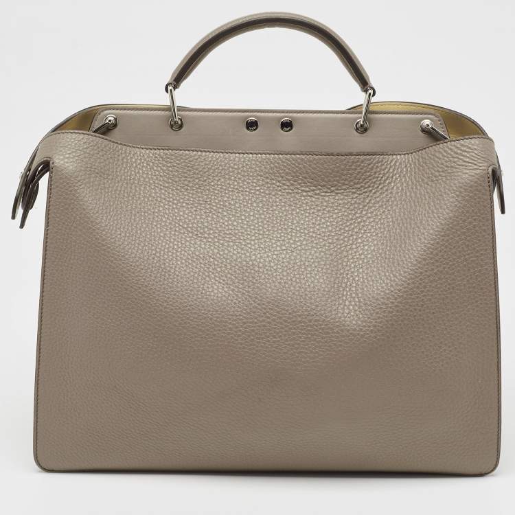 Pre Owned Fendi Beige Leather Medium Peekaboo ISeeU Top Handle Bag