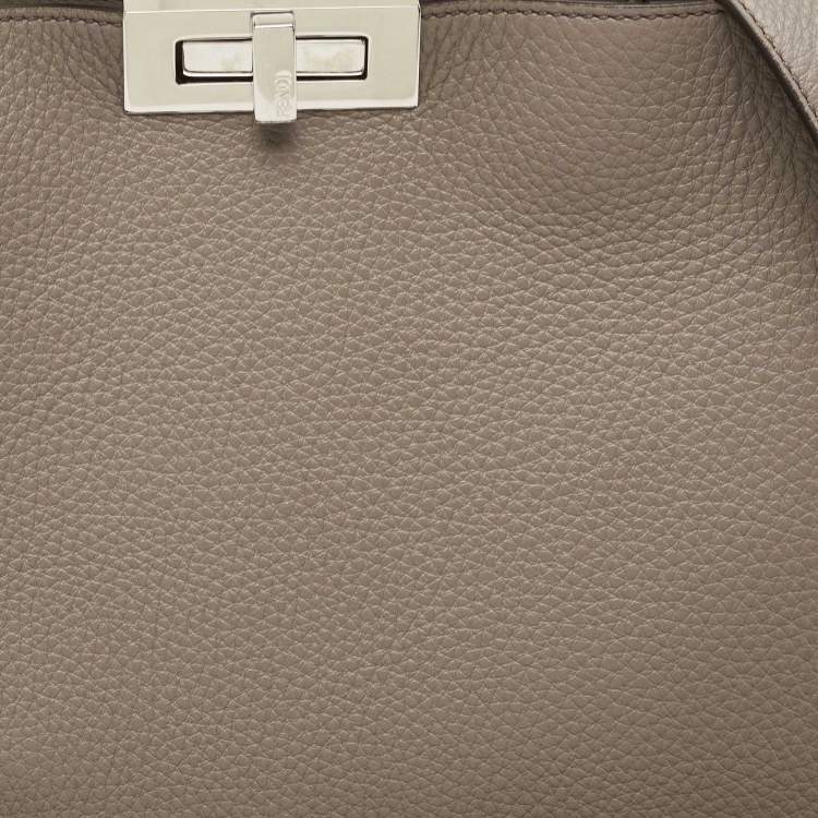 Pre Owned Fendi Beige Leather Medium Peekaboo ISeeU Top Handle Bag