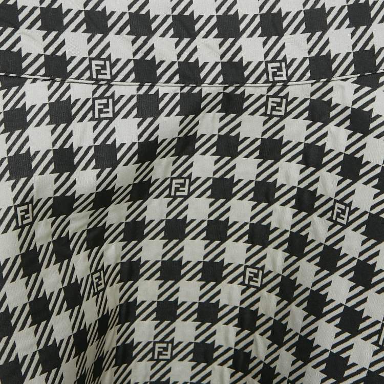 Pre Owned Fendi Black/White FF Houndstooth Synthetic Reversible Jacket L