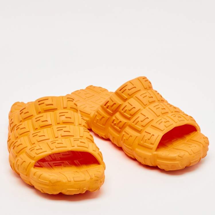 Pre Owned Fendi Orange  Rubber Cloud Ff Logo Slide Sandals Size 42