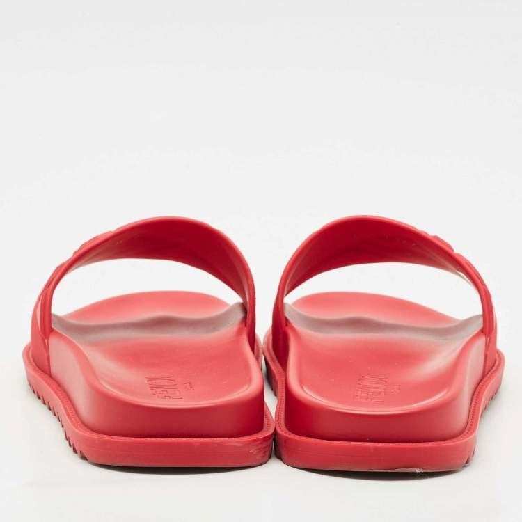 Pre Owned Fendi Red Rubber FF Embossed Logo Pool Slide Sandals Size 42