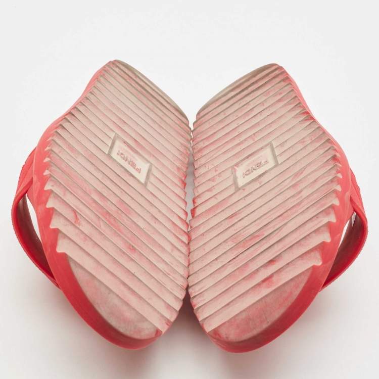 Pre Owned Fendi Red Rubber FF Embossed Logo Pool Slide Sandals Size 42