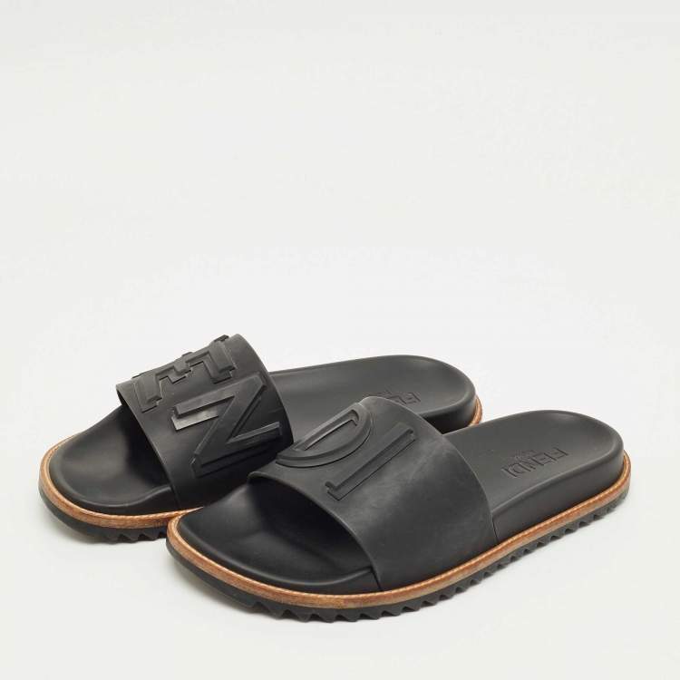 Pre Owned Fendi Black Rubber FF Logo PPool Slides Size 41