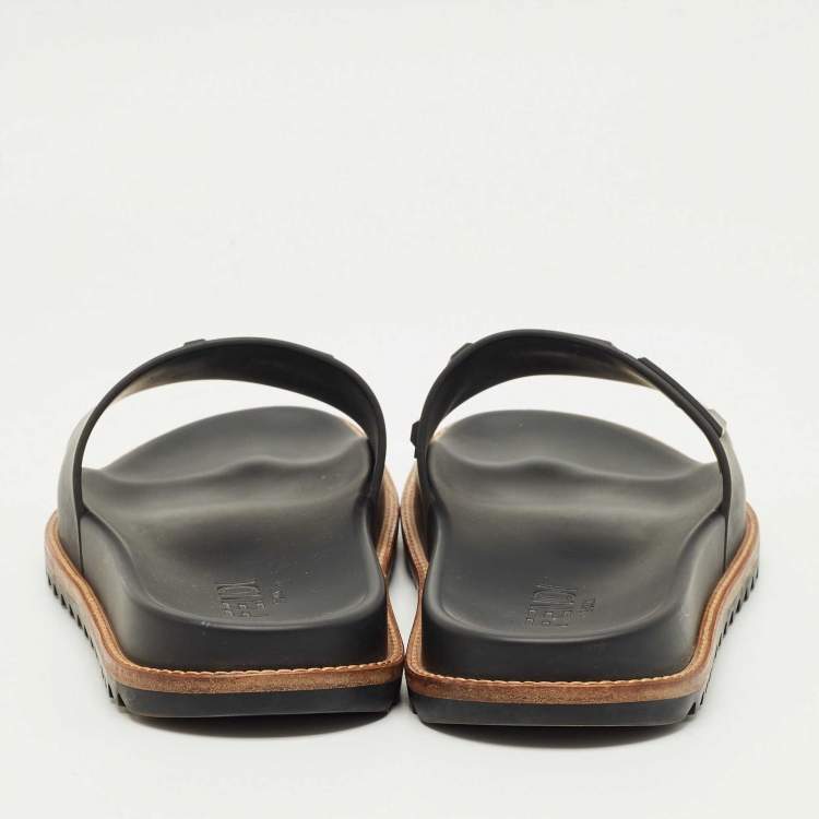 Pre Owned Fendi Black Rubber FF Logo PPool Slides Size 41