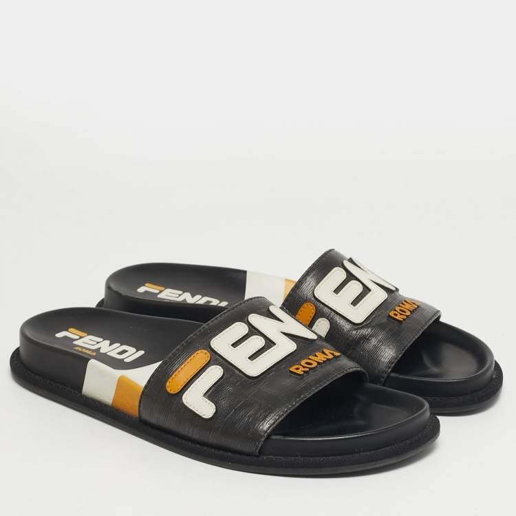 مملوكة مسبقًا Fendi Size 39 Black Leather Logo Pool Slides