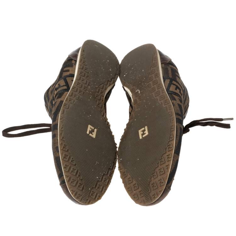 مملوكة مسبقًا Fendi Brown Zucca Canvas and Leather Trim Low Top Sneakers Size 41