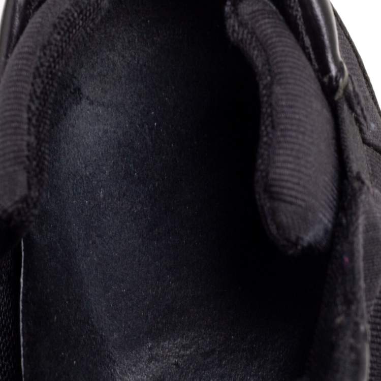 Pre Owned Fendi Black Zucca Canvas and Leather Trim Low-Top Sneakers Size 41