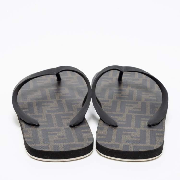 Pre Owned Fendi Black/Olive Green Rubber Thong Flats Size 41