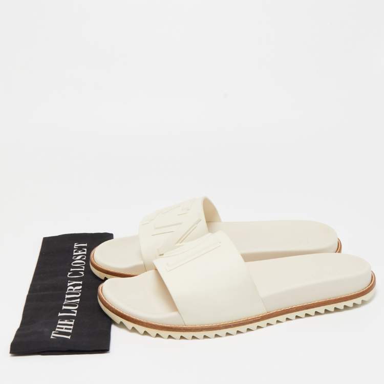 Pre Owned Fendi Cream Rubber Embossed Logo Slides Size 45