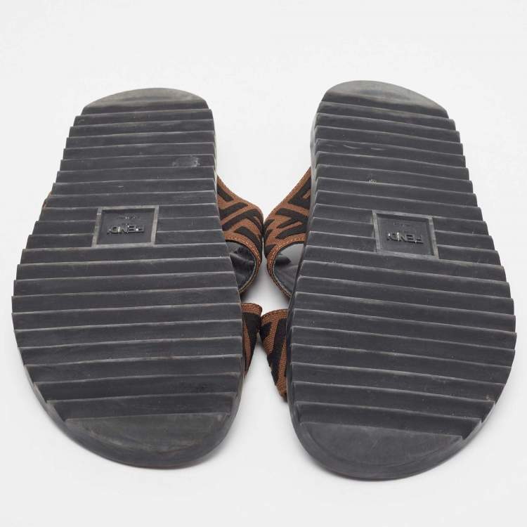 مملوكة مسبقًا Fendi Brown Zucca Canvas Crisscross Slide Sandals Size 42
