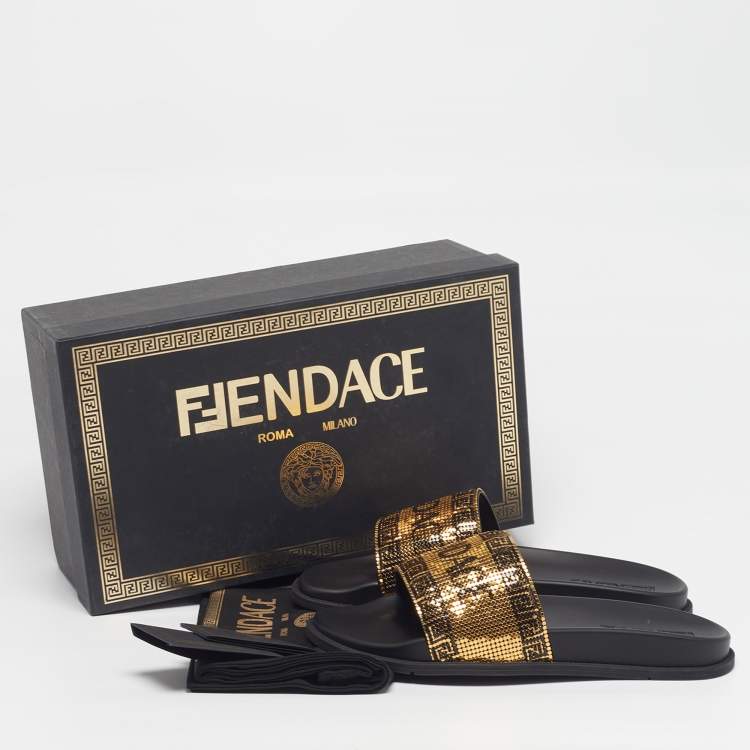 مملوكة مسبقًا Fendi x Versace Size 44 Gold/Black Metal Mesh Pool Slide Flat Sandals