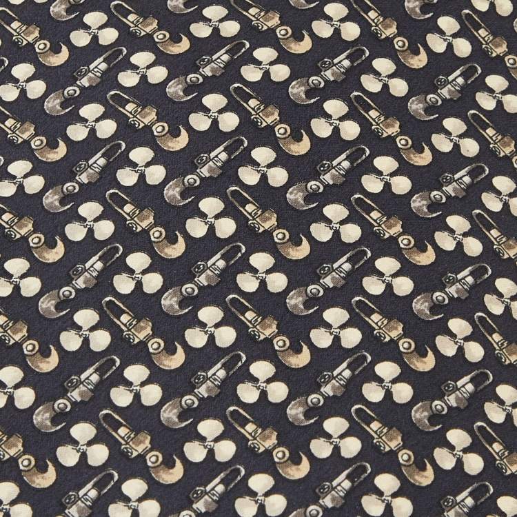 Pre Owned Gianfranco Ferre Black Fan Printed Silk Tie
