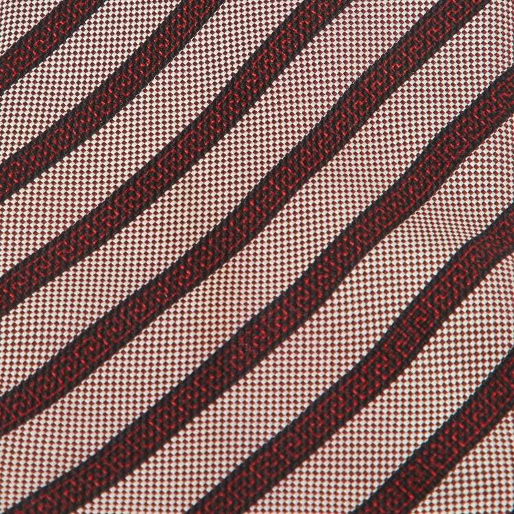 Pre Owned Gianni Versace Vintage Red Printed Silk Traditional Tie