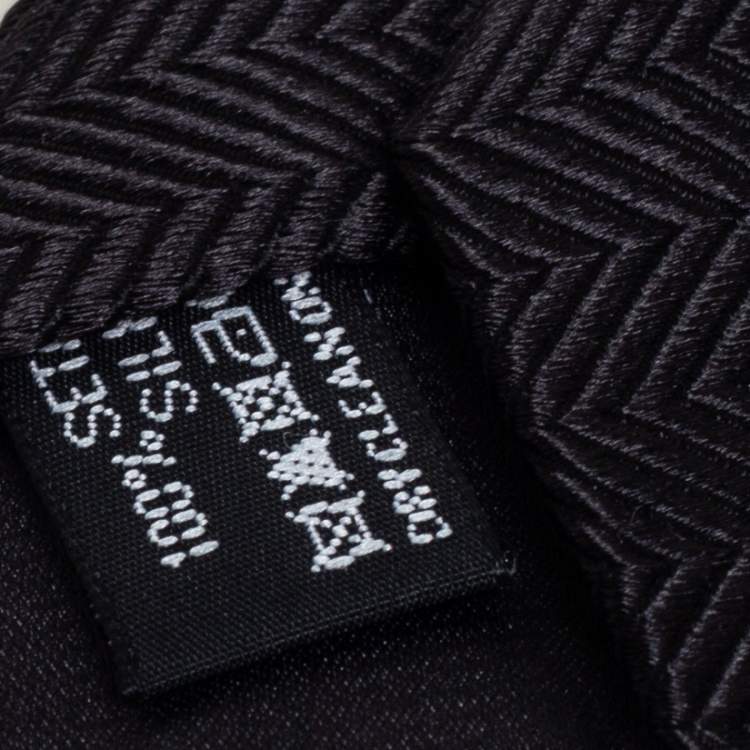 Pre Owned Giorgio Armani Black Chevron Jacquard Silk Tie