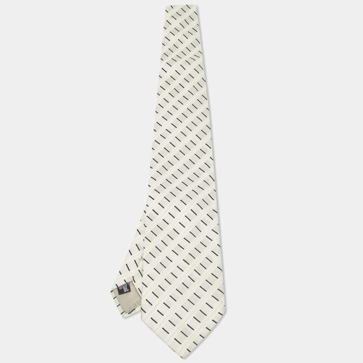 Pre Owned Giorgio Armani Ivory Stripe Pattern Silk Traditional Tie