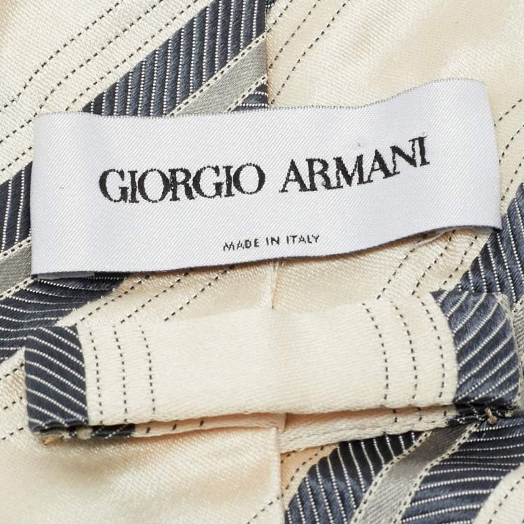 Pre Owned Giorgio Armani Cream Diagonal Striped Silk Tie