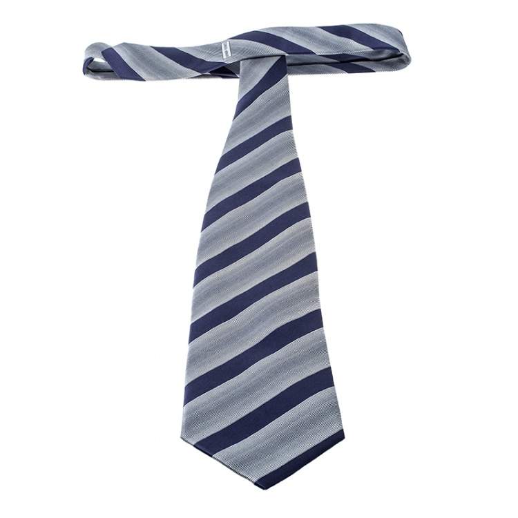 Pre Owned Giorgio Armani Navy Blue and Grey Diagonal Striped Traditional Silk Tie