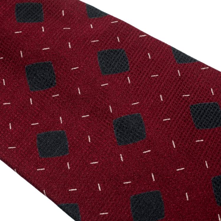 Pre Owned Giorgio Armani Vintage Burgundy Diamond Pattern Silk Jacquard Traditional Tie