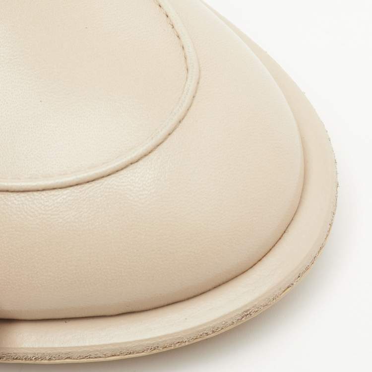 Pre Owned حذاء لوفرز جورجيو أرماني جلد بيج مطرز شعار سليب أون مقاس 41