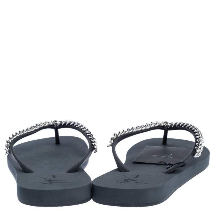 Pre Owned Giuseppe Zanotti Black Rubber Sunset Chain Detail Flip Flops Size 46
