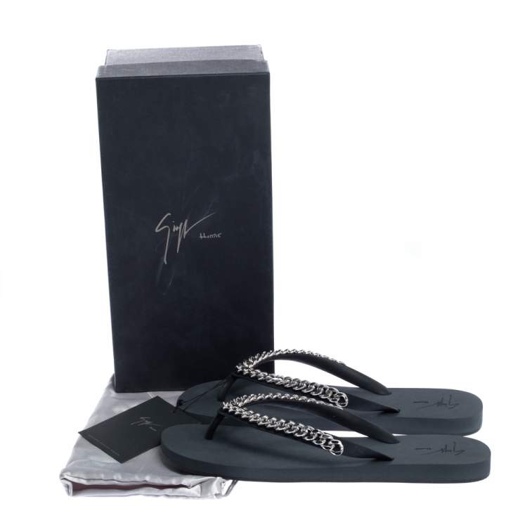 Pre Owned Giuseppe Zanotti Black Rubber Sunset Chain Detail Flip Flops Size 46