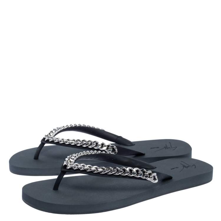 Pre Owned Giuseppe Zanotti Black Rubber Sunset Chain Detail Flip Flops Size 46