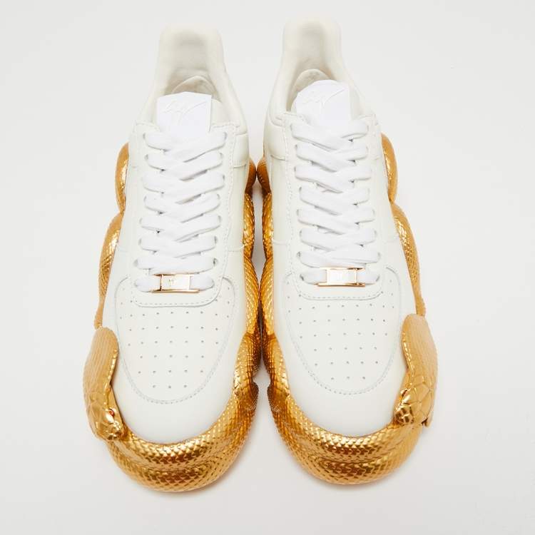 مملوكة مسبقًا Giuseppe Zanotti White/Gold Leather Lace Up Sneakers Size 43