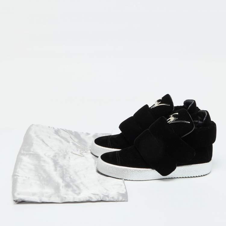 Pre Owned Giuseppe Zanotti Black Velvet Double Velcro Strap High Top Sneakers Size 43