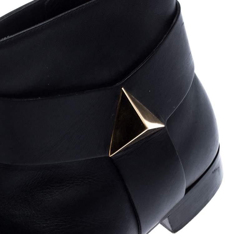 Pre Owned Giuseppe Zanotti Black Leather Pyramid Stud Ankle Boots Size 41.5