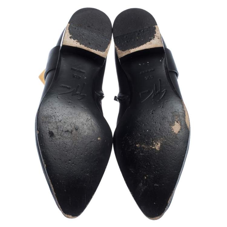 Pre Owned Giuseppe Zanotti Black Leather Pyramid Stud Ankle Boots Size 41.5