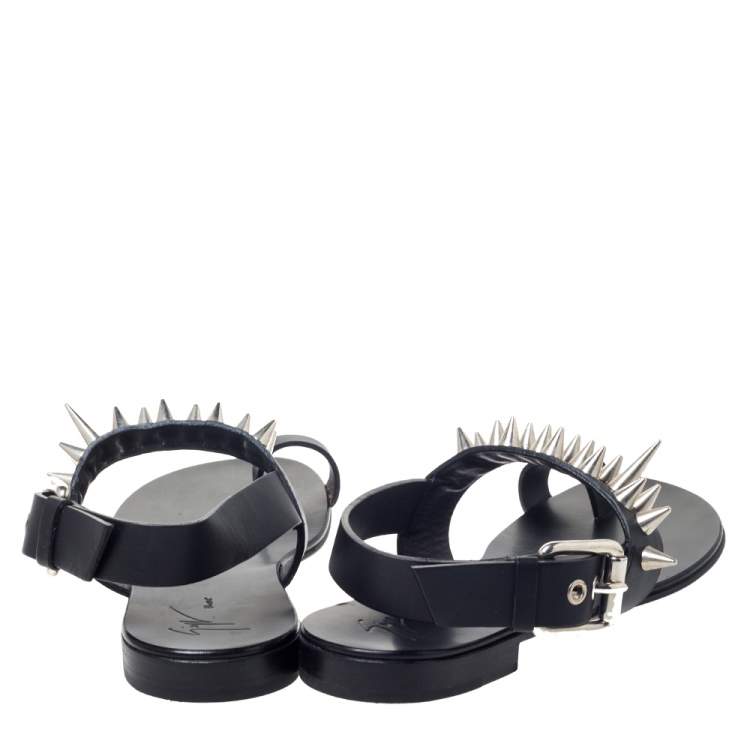 Pre Owned Giuseppe Zanotti Black Leather Zak Spike Flat Sandals Size 40