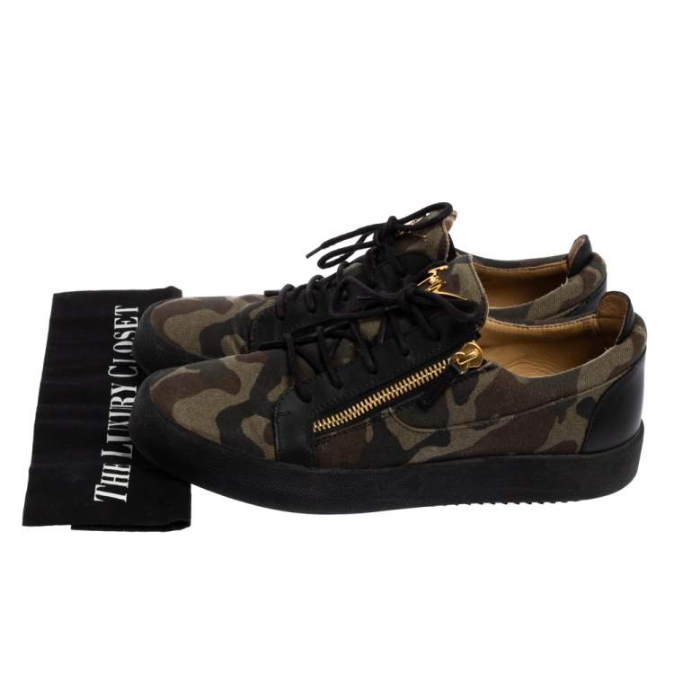 Pre Owned Giuseppe Zanotti Green/Black Canvas Zipper Low Top Sneakers Size 45