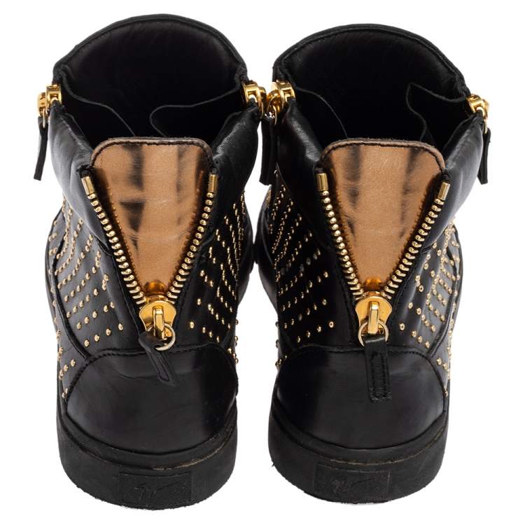 مملوكة مسبقًا Giuseppe Zanotti Black Leather Studded High Top Sneakers Size 43