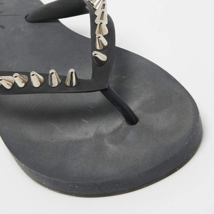 Pre Owned Giuseppe Zanotti Black Rubber Sunset Chain Detail Thong Slides Size 41