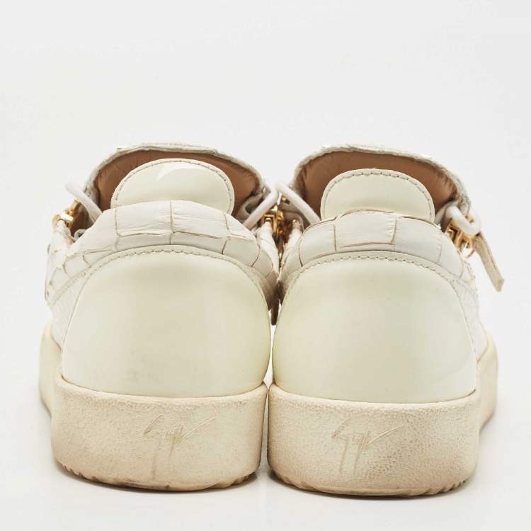 Pre Owned Giuseppe Zanotti White/Gold Python Embossed Leather Dona Low Top Sneakers Size 40.5