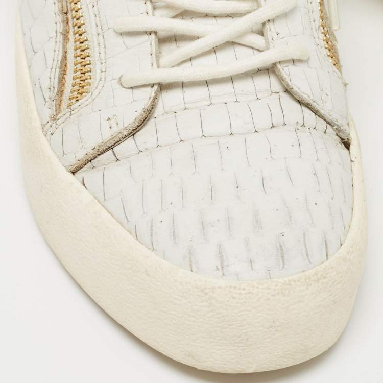 Pre Owned Giuseppe Zanotti White Croc Embossed Leather Double Zip Low Top Sneakers Size 43