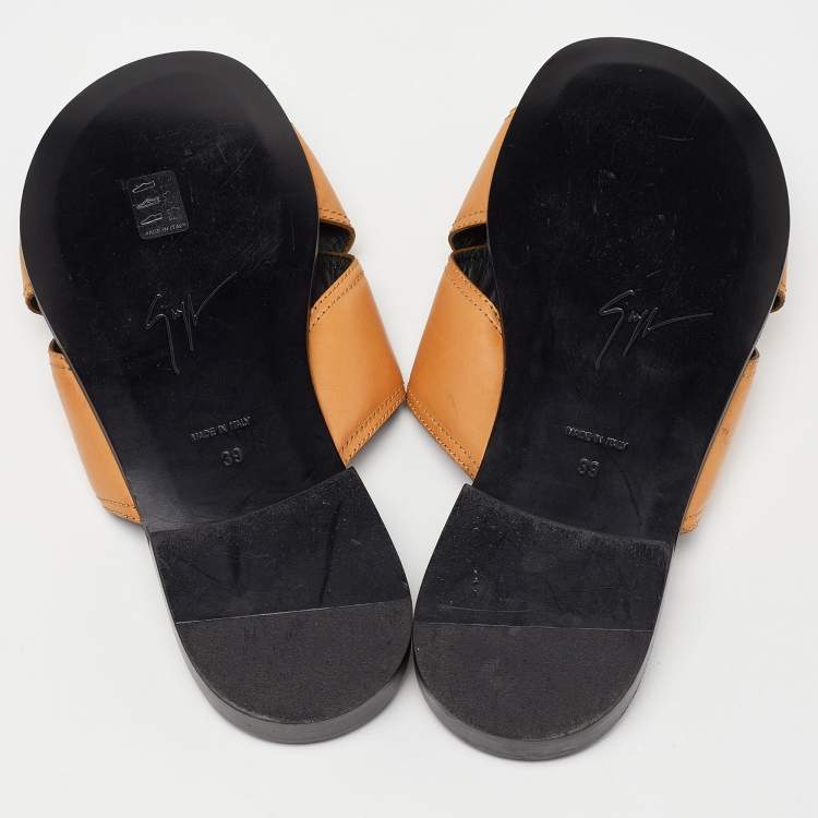 Pre Owned Guiseppe Zanotti Beige Leather Criss Cross Flat Slides Size 39