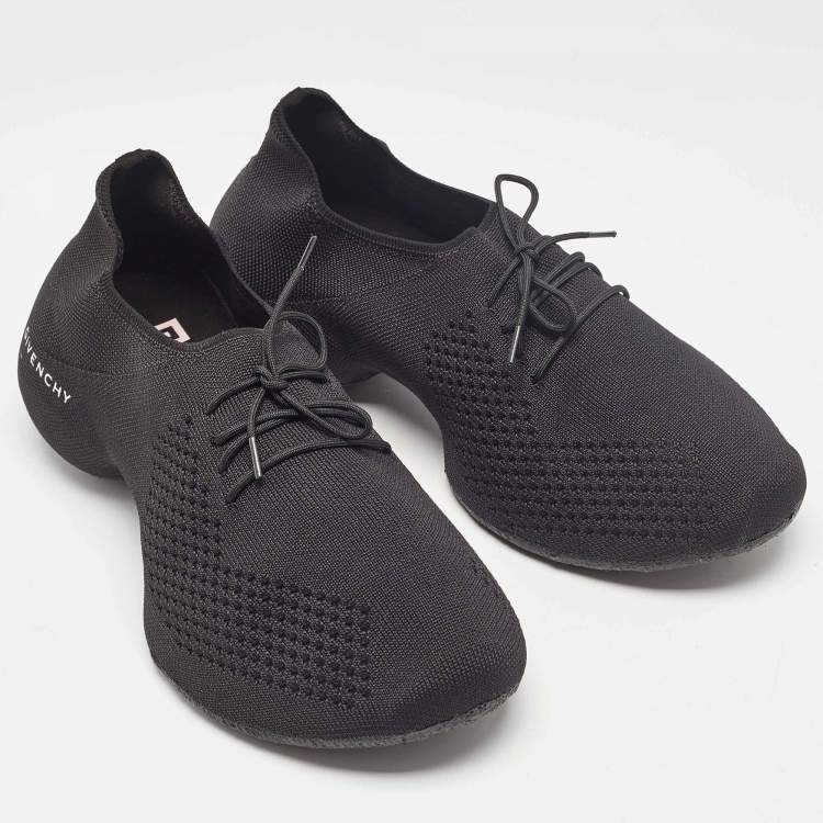 Pre Owned Givenchy Black Knit Fabric TK-360 Low Top Sneakers Size 39.5