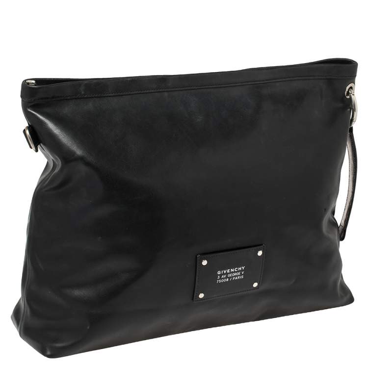 Pre Owned Givenchy Black Leather Logo Patch Messenger 
