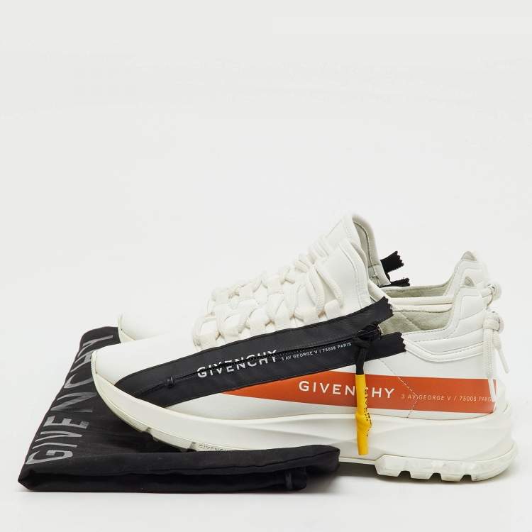 مملوكة مسبقًا حذاء رياضي جيفنشي سبكتر جلد مثقب أبيض مقاس 39