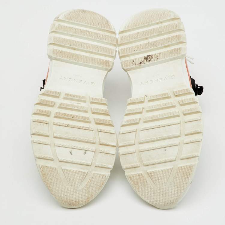 مملوكة مسبقًا حذاء رياضي جيفنشي سبكتر جلد مثقب أبيض مقاس 39