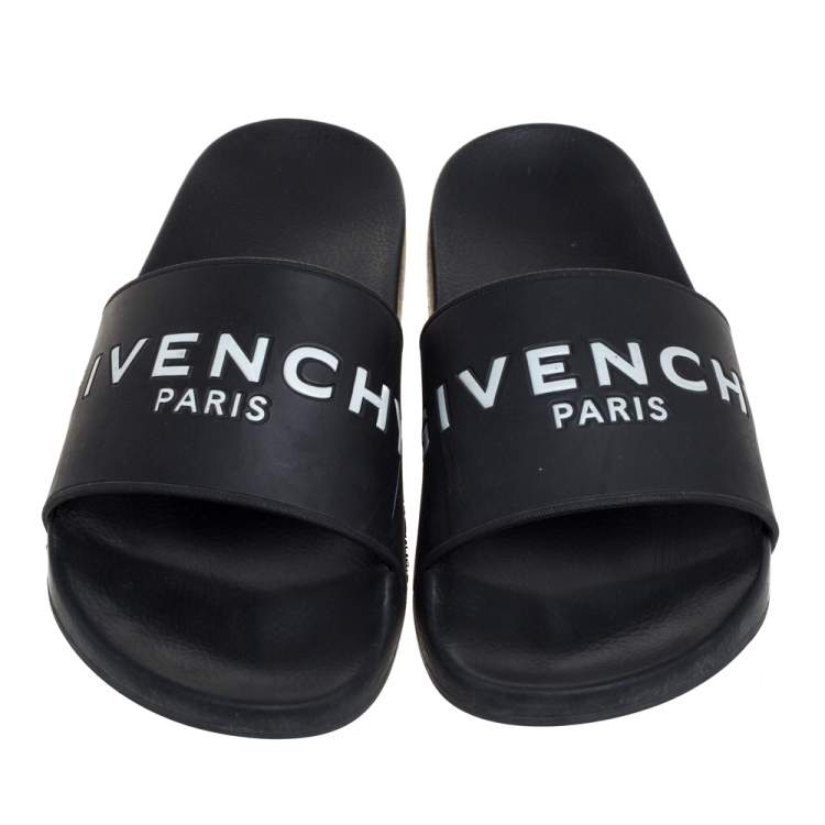 Pre Owned Givenchy Black Rubber Logo Slide Sandals Size 43