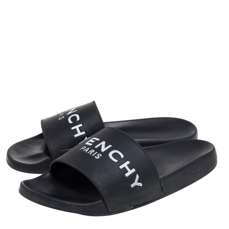 Pre Owned Givenchy Black Rubber Logo Slide Sandals Size 43