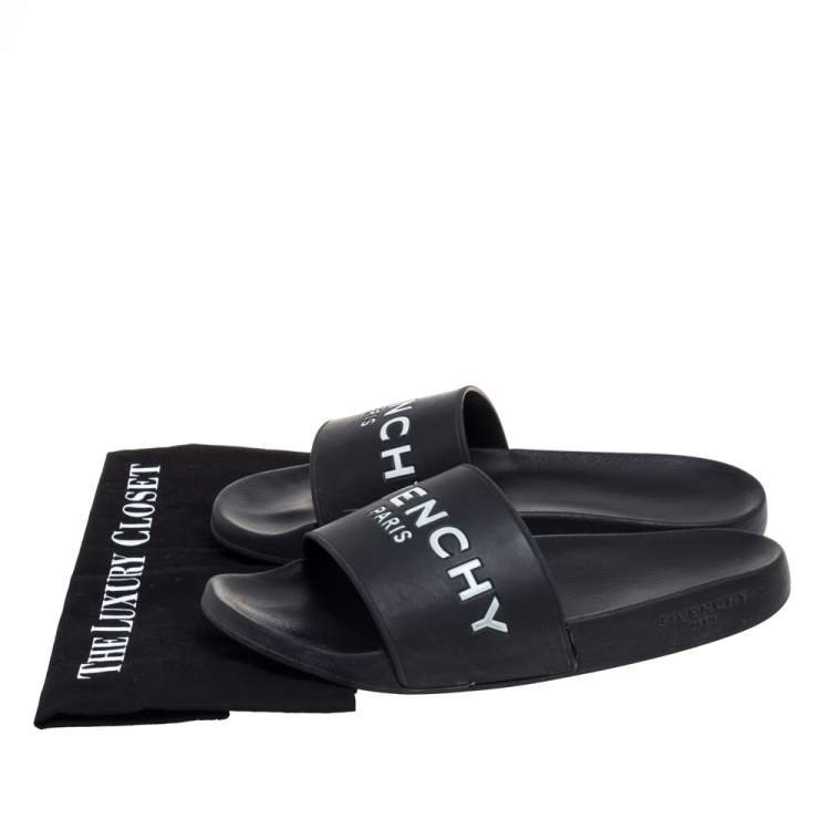 Pre Owned Givenchy Black Rubber Logo Slide Sandals Size 43