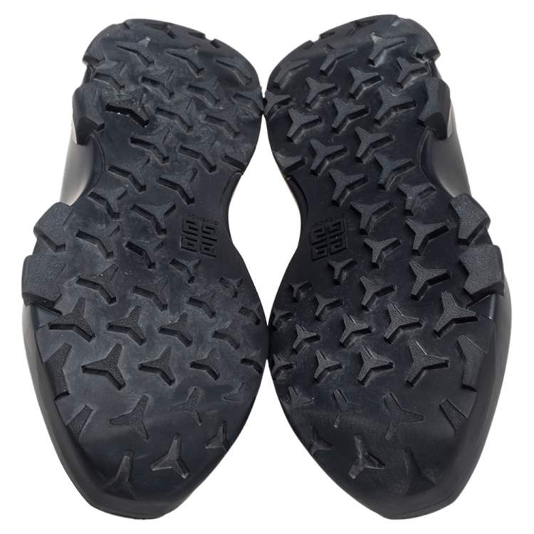 Pre Owned Givenchy Black Rubber Monumental Mallow Low-Top Sneakers Size 42