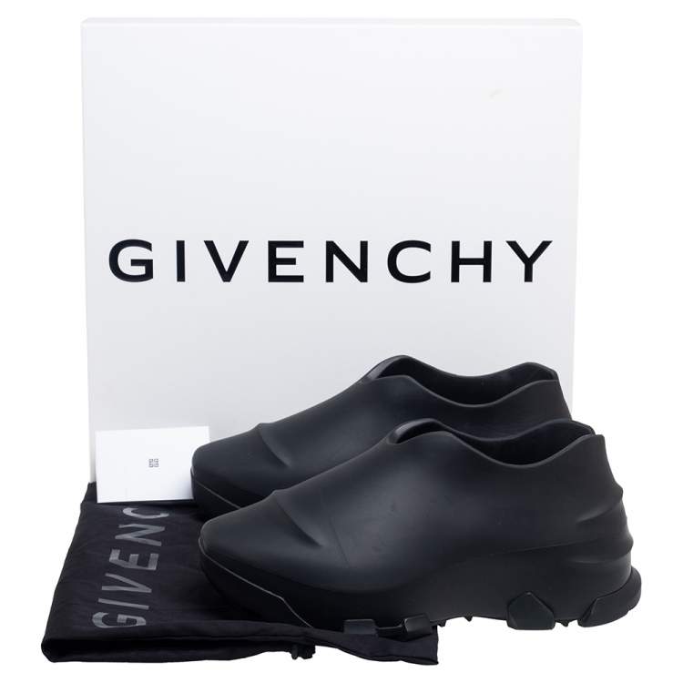 Pre Owned Givenchy Black Rubber Monumental Mallow Low-Top Sneakers Size 42