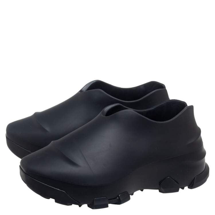 Pre Owned Givenchy Black Rubber Monumental Mallow Low-Top Sneakers Size 42