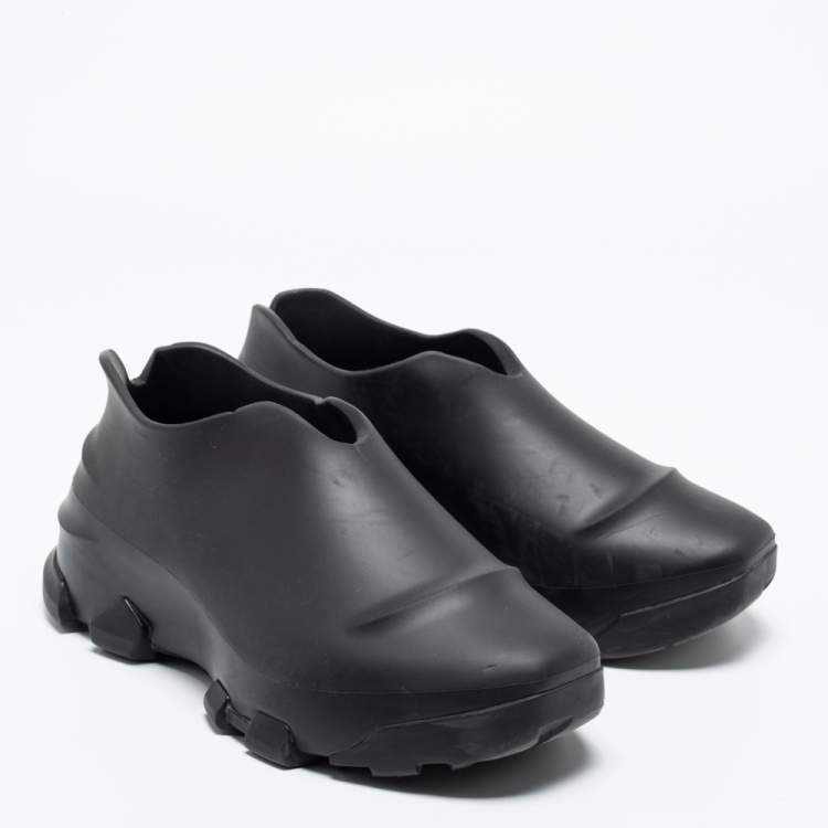 Pre Owned Givenchy Black Rubber Monumental Mallow Slip-On Sneakers Size 43