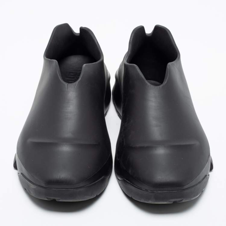 Pre Owned Givenchy Black Rubber Monumental Mallow Slip-On Sneakers Size 43